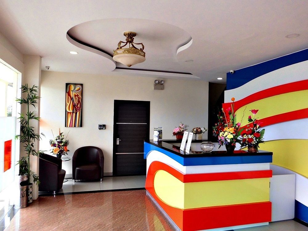 Blitz Batam Exterior foto