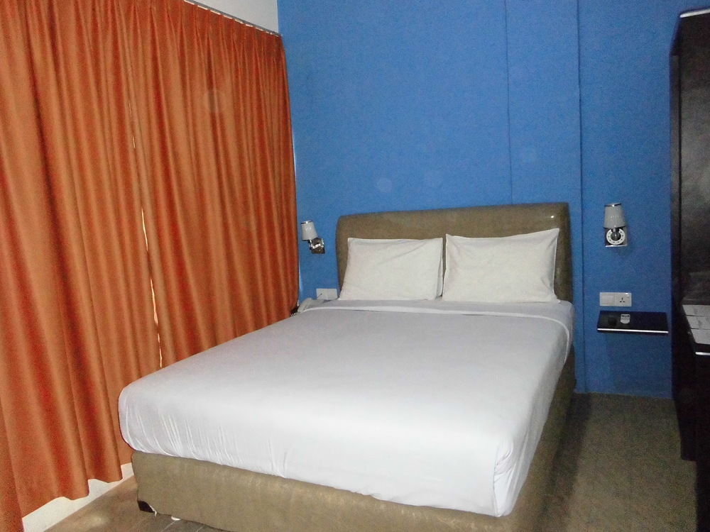 Blitz Batam Exterior foto