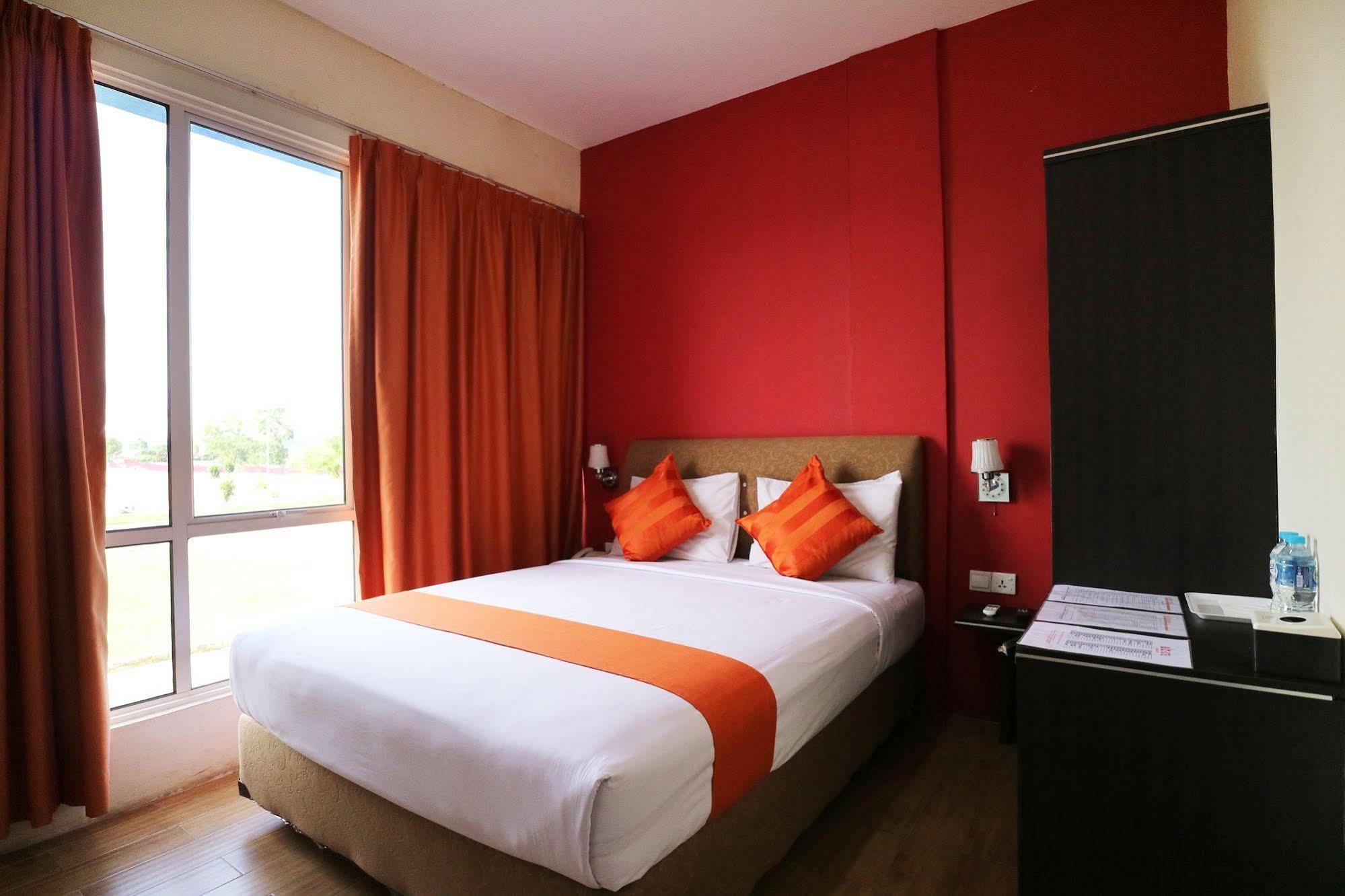 Blitz Batam Exterior foto